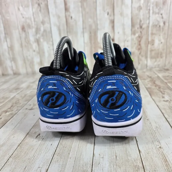 Heelys Skate Shoes Sneakers Roller Wheels Colorful Youth Size 6