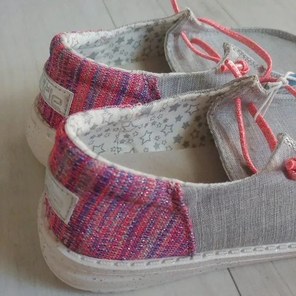 HEY DUDE NEW Wendy Youth Slip-On Shoes Funk Grey