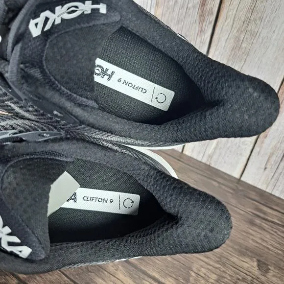 Hoka One One Clifton 9 Women's Sz 9.5 B Running Shoes Black White (VGC)