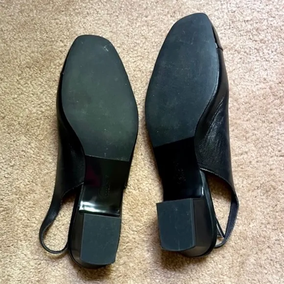 🌟HP🌟NWOB Trotters Black Leather &amp; Patent Leather Slingback 11.5W
