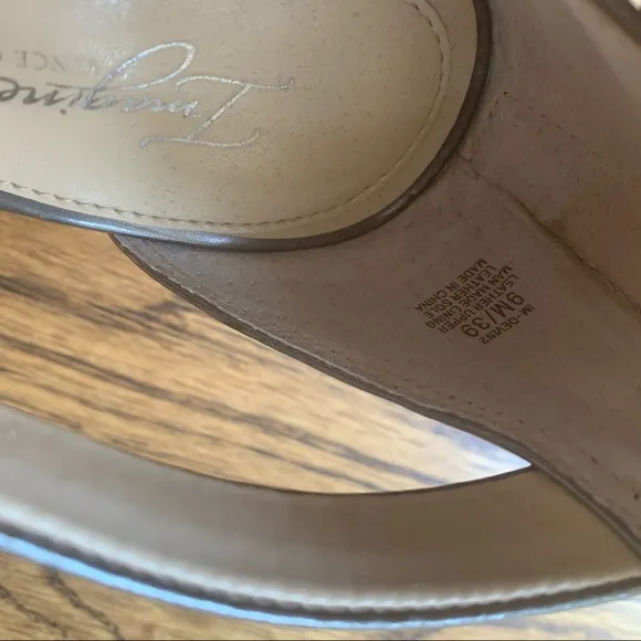 Imagine by Vince Camuto Devin sandals