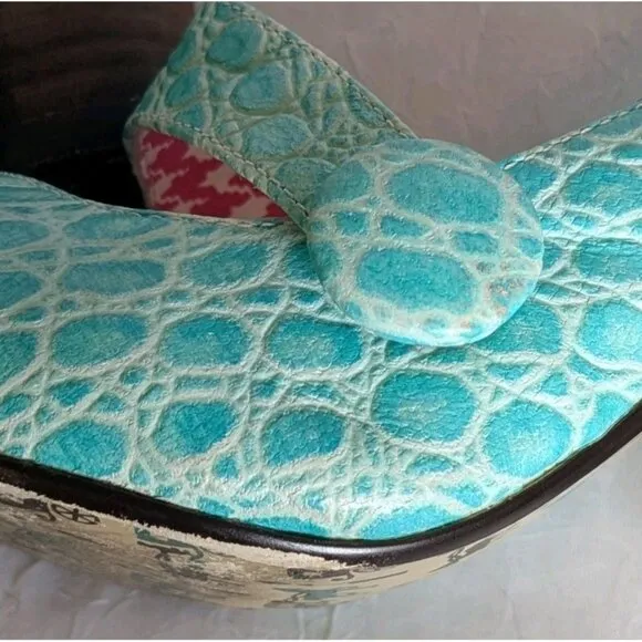 Irregular Choice Mary Jane Chunky Block Heels Shoes Strappy Turquoise Sz US 9.5