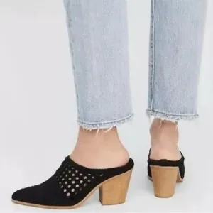 Jeffrey Campbell Crochet Heeled Leone Mules - Black &amp; Brown Shoes - Size 8