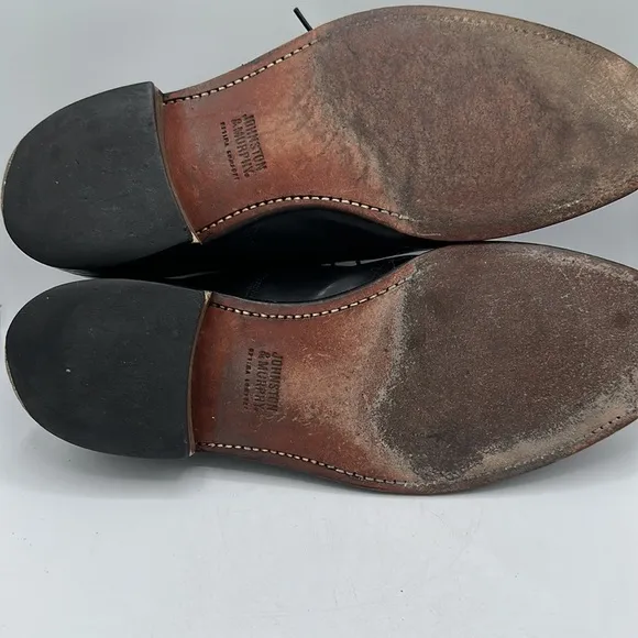 Johnston &amp; Murphy black cap toe Oxford dress shoes, size 10