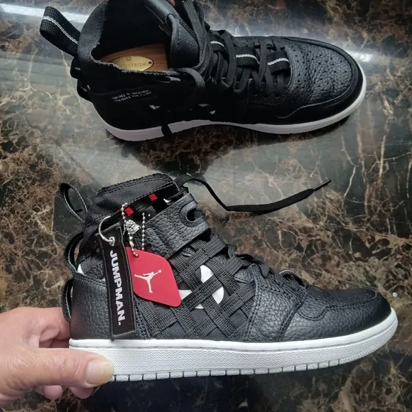 Jordan 1 Cargo Streetwear/Lifestyle Shoes Size 7.5 Men/9 Women