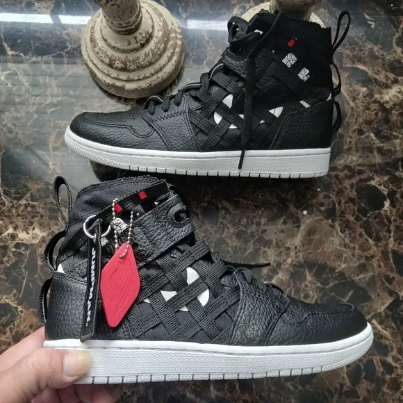 Jordan 1 Cargo Streetwear/Lifestyle Shoes Size 7.5 Men/9 Women