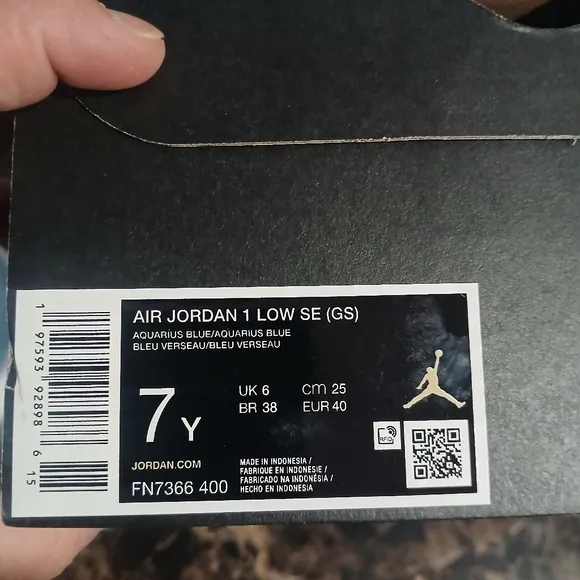 Jordan 1 Low SE Streetwear/Lifestyle Basketball Shoes Size 7 Youth/8.5 Women
