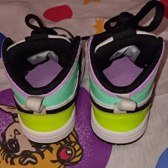 Jordan 1 Mid Pastel Black Toe Shoes 1s Nike Youth 4C Toddler