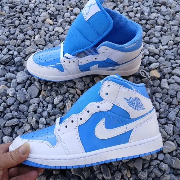 Jordan 1 Mid SE 'Legend Blue' Streetwear/Basketball Shoes Size 8.5 Men/1…