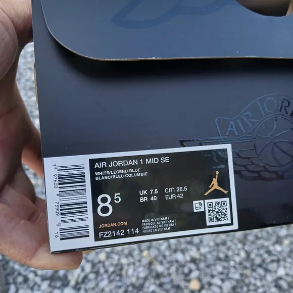 Jordan 1 Mid SE 'Legend Blue' Streetwear/Basketball Shoes Size 8.5 Men/1…