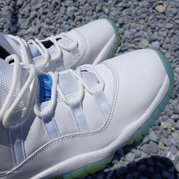 Jordan 11 Retro 'Legend Blue' 2014 Streetwear/Basketball Shoes  5.5 Youth/7 Wom