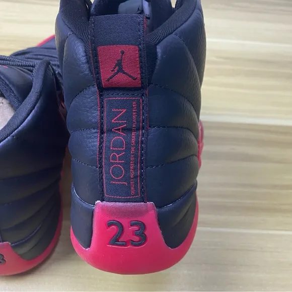 Jordan 12 Retro Flu Game  Black Red Sneakers Men’s Pre-owned Size 11