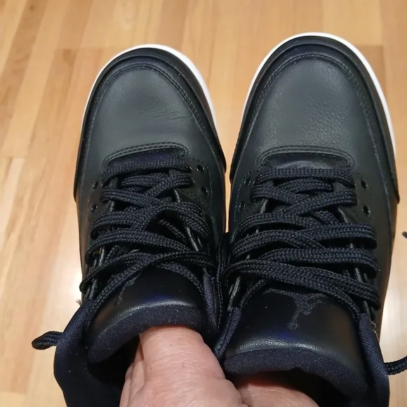Jordan 3 Retro 'Cyber Monday' Streetwear/Lifestyle Shoes Size 5.5 Youth/7 Women
