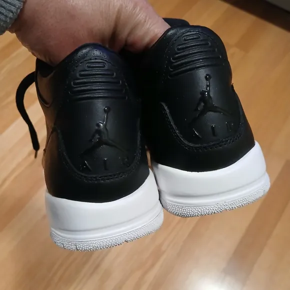 Jordan 3 Retro 'Cyber Monday' Streetwear/Lifestyle Shoes Size 5.5 Youth/7 Women