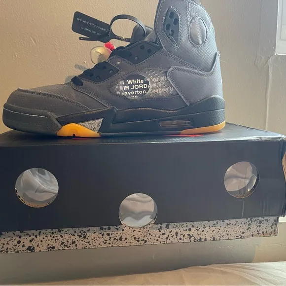 Jordan Kids Shoes - Gray and Black