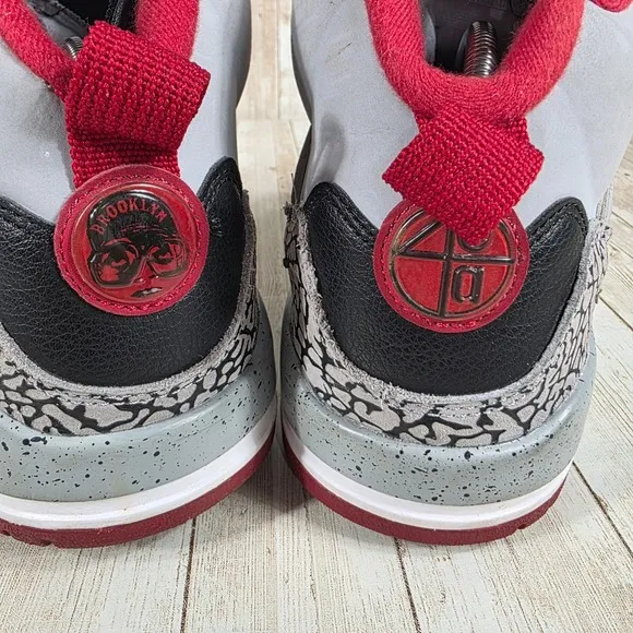 Jordan Spizike Basketball Shoes Cement Gray Red Accents Sneakers Size 11.5