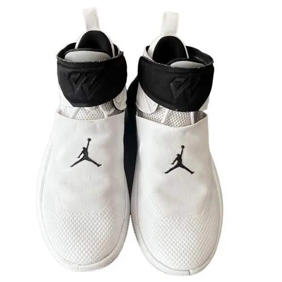 Jordan Why Not Zer0 size 6.5Y female