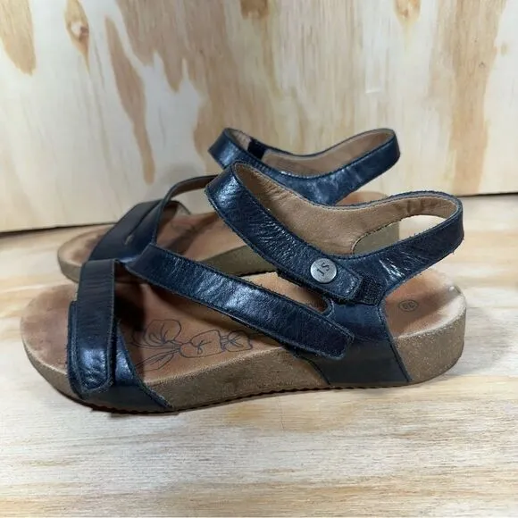 Josef Seibel Tonga 25 Black Leather Sandals Women’s Size 8
