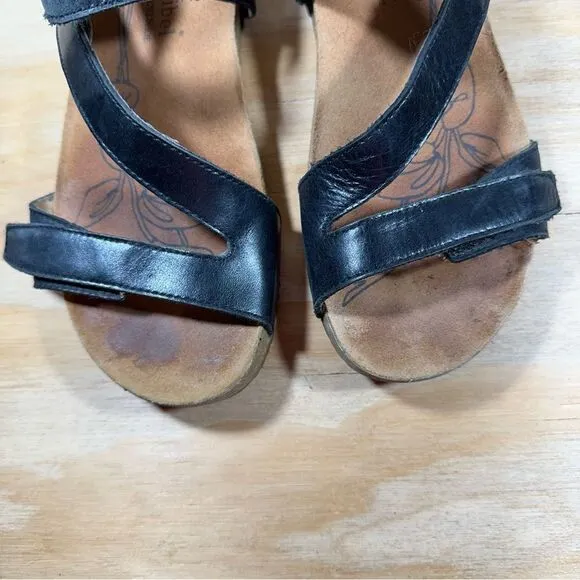 Josef Seibel Tonga 25 Black Leather Sandals Women’s Size 8