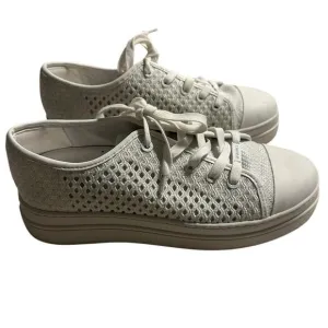 J/Slides Natasha Lace Up Sneakers Crochet Pattern Women's Size 8.5 White Shoes