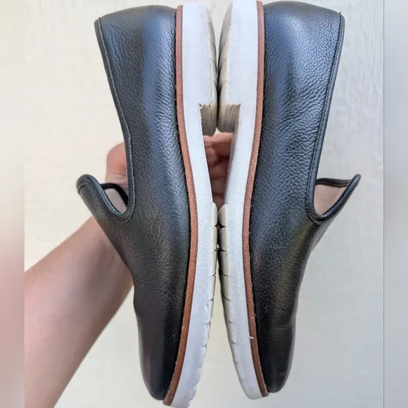 Karl Lagerfeld Paris Black Leather Loafers Flat Shoes Women's Size 8
