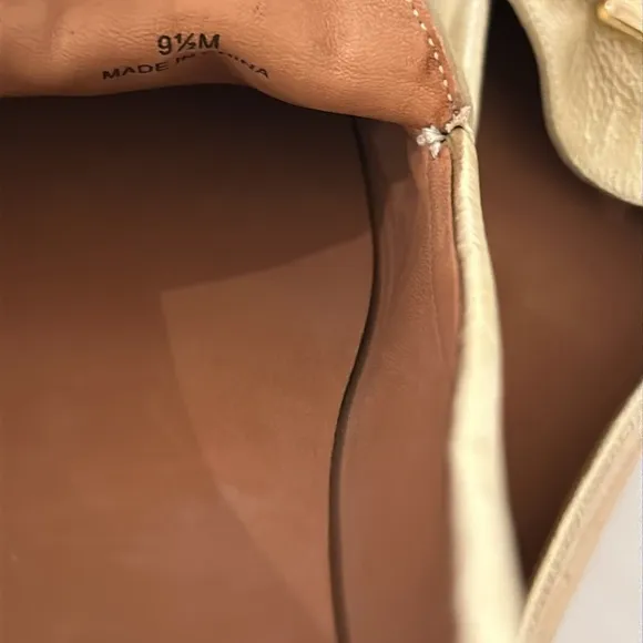 Kate Spade New York Carson Moccasins Loafer Gold Metallic Leather Slip on 9.5