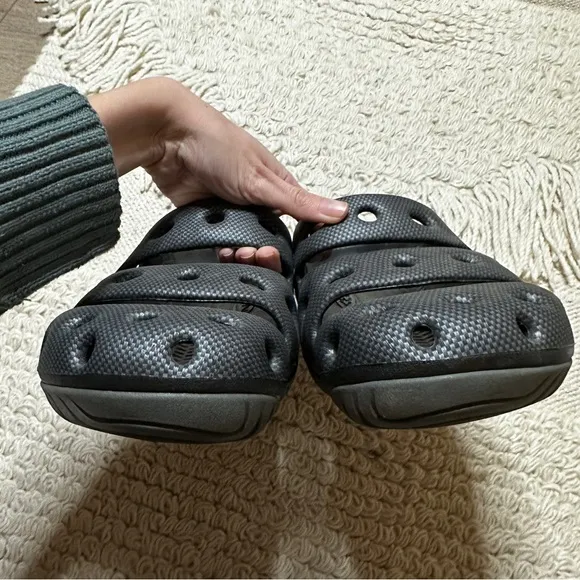KEEN men's magnetic black Yogui slip on clog shoes 14