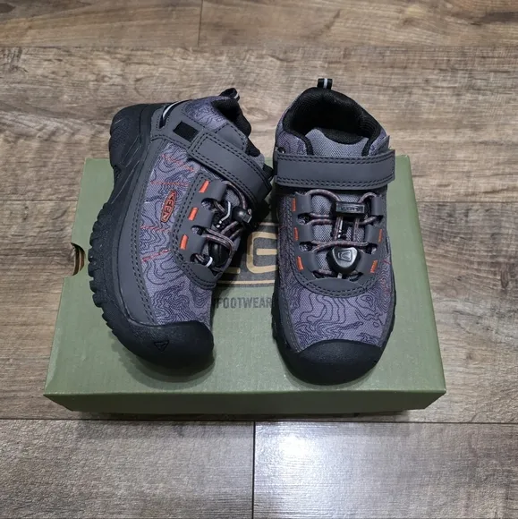 KEEN Targhee sports sandals toddler boys size 8