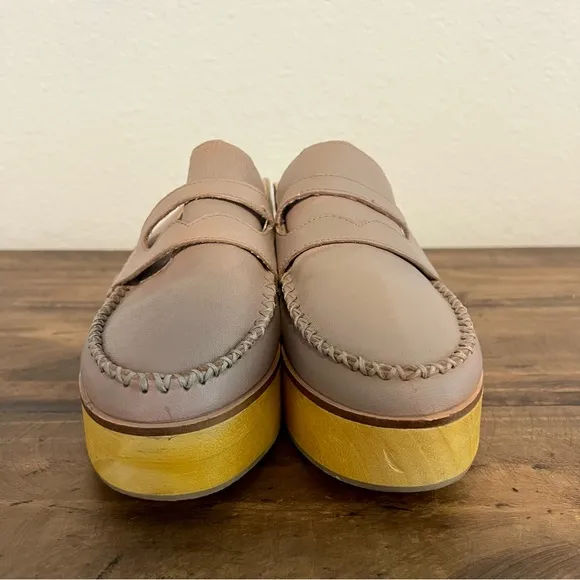 Kelsi Dagger Brooklyn Window Dove Mule Clogs. Size 8.
