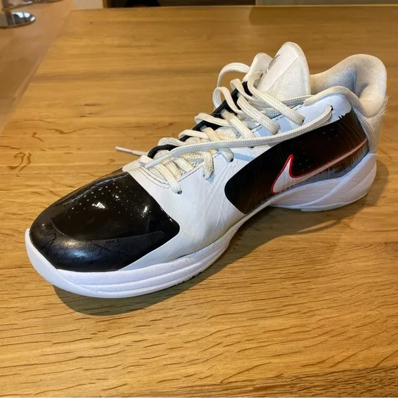 Kobe 5 Bruce Lee Size 12 Gently Worn
