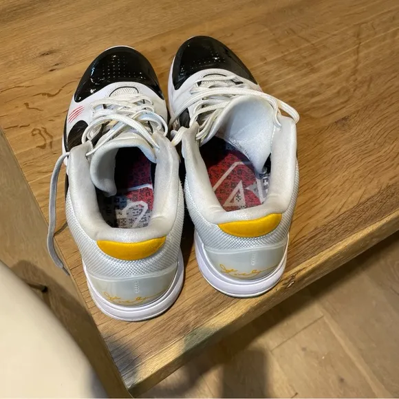 Kobe 5 Bruce Lee Size 12 Gently Worn