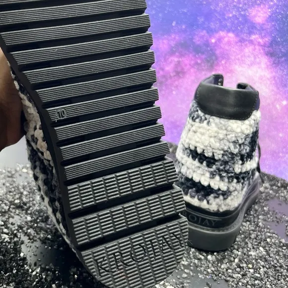 Krojay Onyx Crochet Men’s Boots