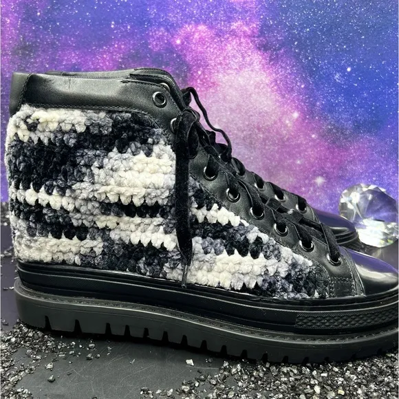 Krojay Onyx Crochet Men’s Boots