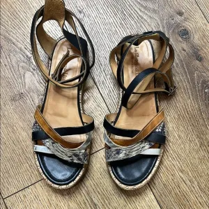 La Bottega di Lisa Strappy Sandals Size 40/10US