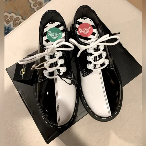 LAST PRICE - NEW Docs Air Wair Tokyo 1461 BLACK WHITE BOHO GOTH RETRO RARE