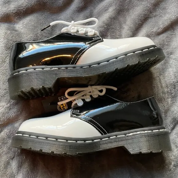 LAST PRICE - NEW Docs Air Wair Tokyo 1461 BLACK WHITE BOHO GOTH RETRO RARE