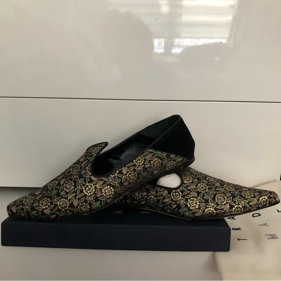 LEWITT BROCADE SLIPPER (Flat Shoes) by Trademark