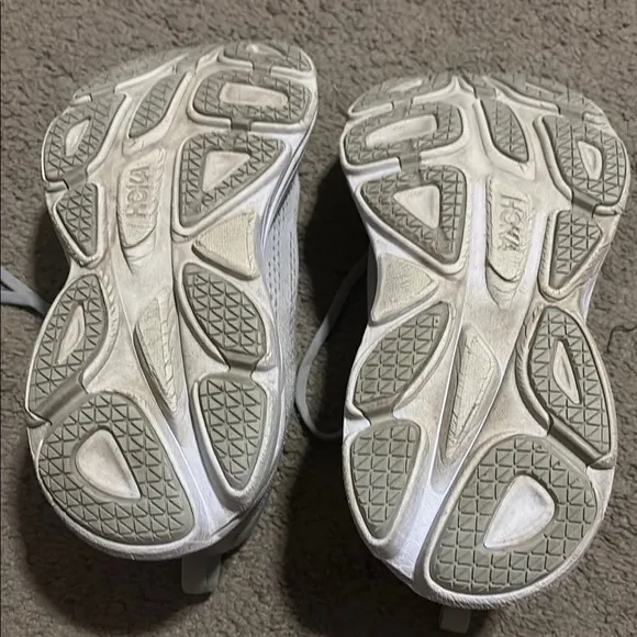 Like NEW! Hoka Bondi 8- Size 9.5 Wide.Gray Athletic Sneakers