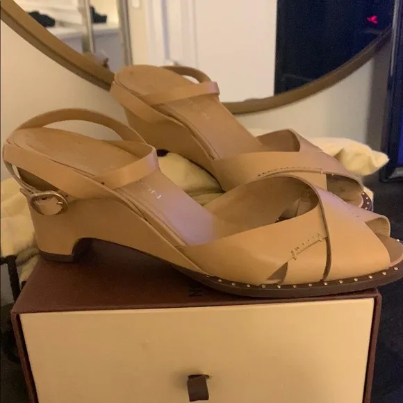 Louis Vuitton Wedge Sandals with Leather Straps and Adjustable Ankle Closure