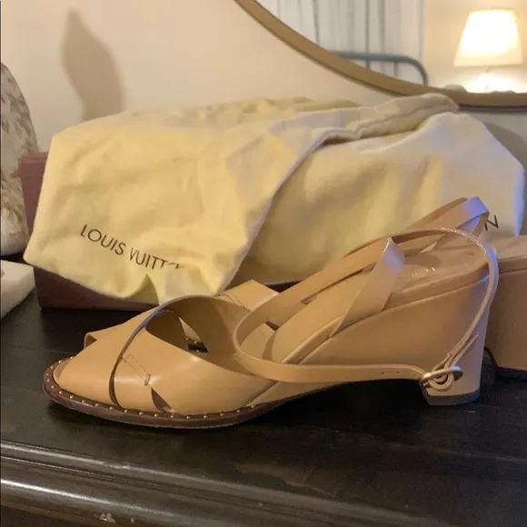 Louis Vuitton Wedge Sandals with Leather Straps and Adjustable Ankle Closure