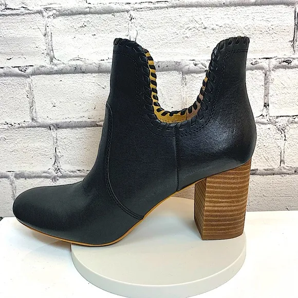 Lucky Brand Sivya Leather Ankle Boots Booties Chunky Heel size 9