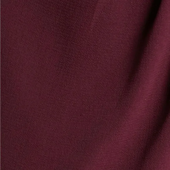 LUCKY DAY MIDAXI DRESS - V NECK DRAPE DRESS IN WINE