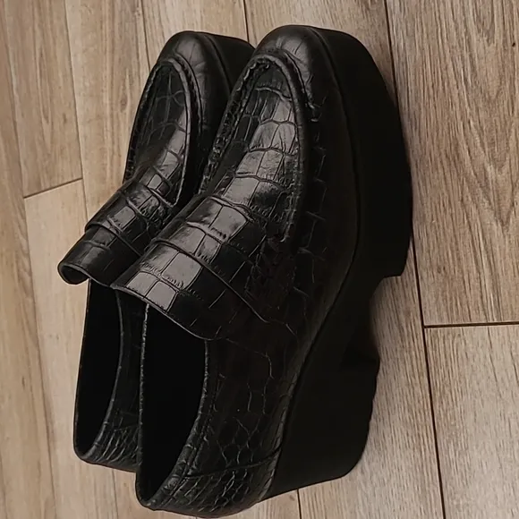 MAJE Spain Black Croc Embossed Sz 39 EU / 8.5 US Chunky Womens Platform Shoes