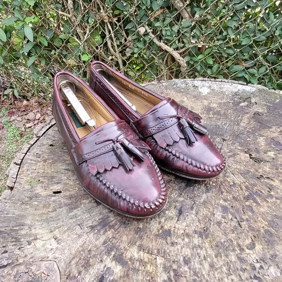 Men Vintage Burgundy Tassel Loafers By Bass Size 8.5D/Men Designer Shoes
