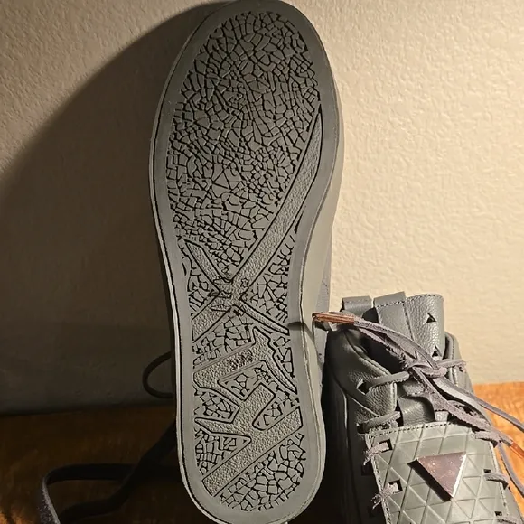 Men's Grey Patrick Mohr High-Top Sneakers