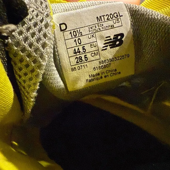 Men’s New Balance Vibram Minimus grey and yellow shoes. NEW, never worn!