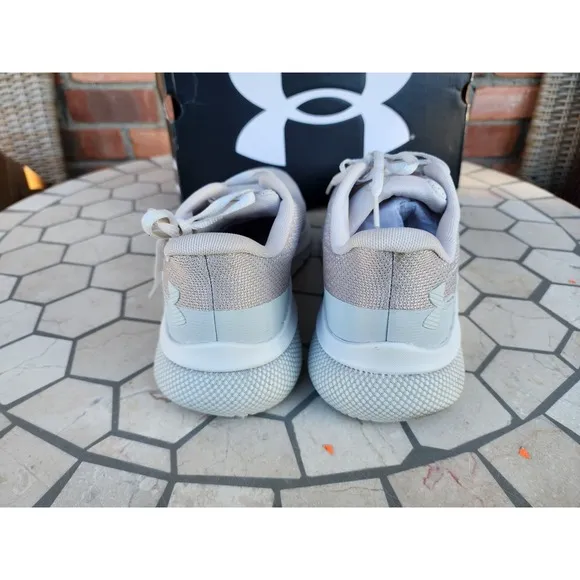 Men's Under Armour HOVR Turbulence 2 Athletic Shoes Size 8 White Cream Offwhite