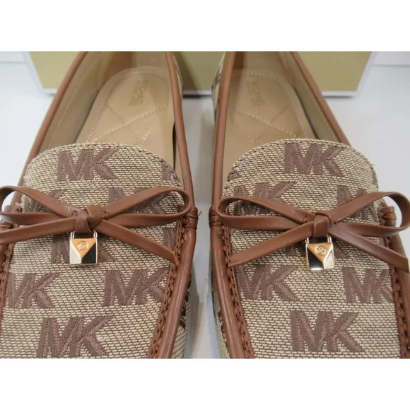 Michael Kors Juliette Moccasin Driver Flat Shoes MK Beige / Ebony Brown Size 7