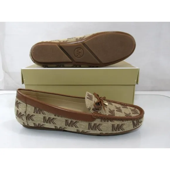 Michael Kors Juliette Moccasin Driver Flat Shoes MK Beige / Ebony Brown Size 7