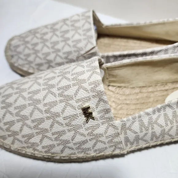 Michael Kors Kendrick Logo Printed Slip-On Espadrilles Women's Size 9M Shoes